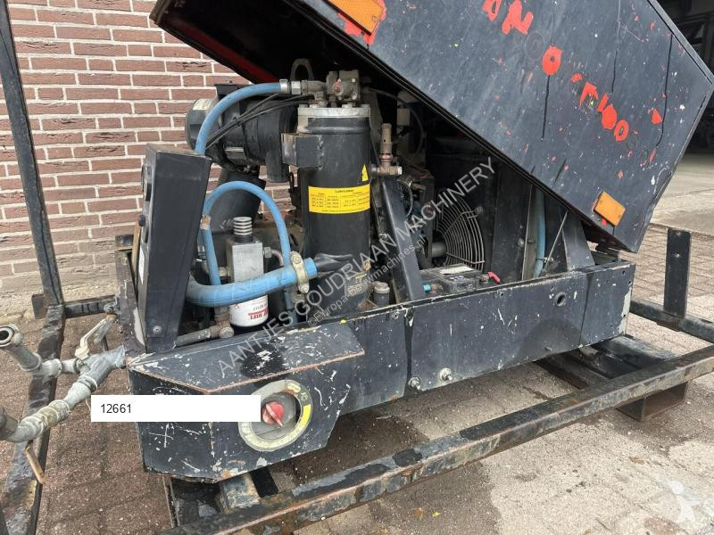آلة لمواقع البناء  Lucht compressor - Gebruikt