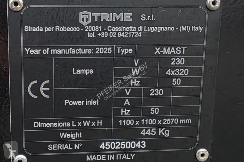 Stavebný stroj  X-Mast 4 × 320W LED Valid...