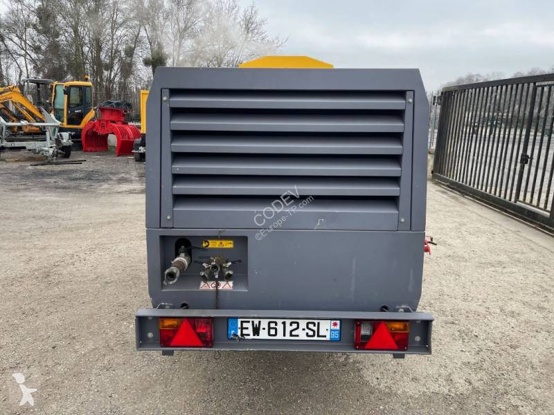Stavebný stroj Atlas Copco XAVS186 ST4