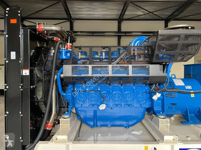 Stavebný stroj FG Wilson P900-1 - 900 kVA -...