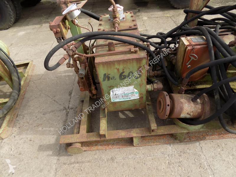 Stavebný stroj Atlas Copco 4 cillinder compressor