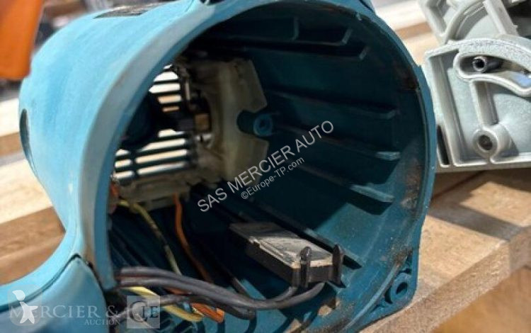Будівельне обладнання Makita scie circulaire
