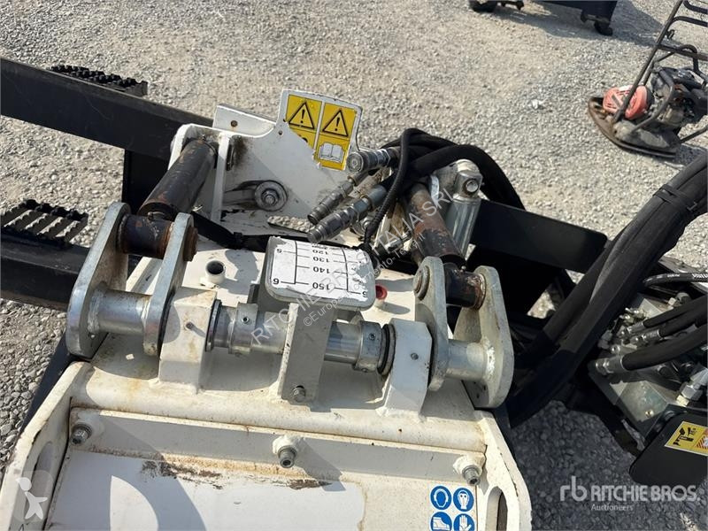 Будівельне обладнання Simex PL4520 Skid Steer...