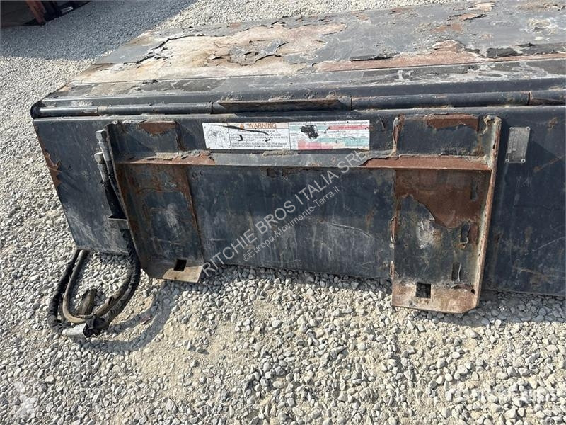 Будівельне обладнання Bobcat Sweeper 72 Skid...