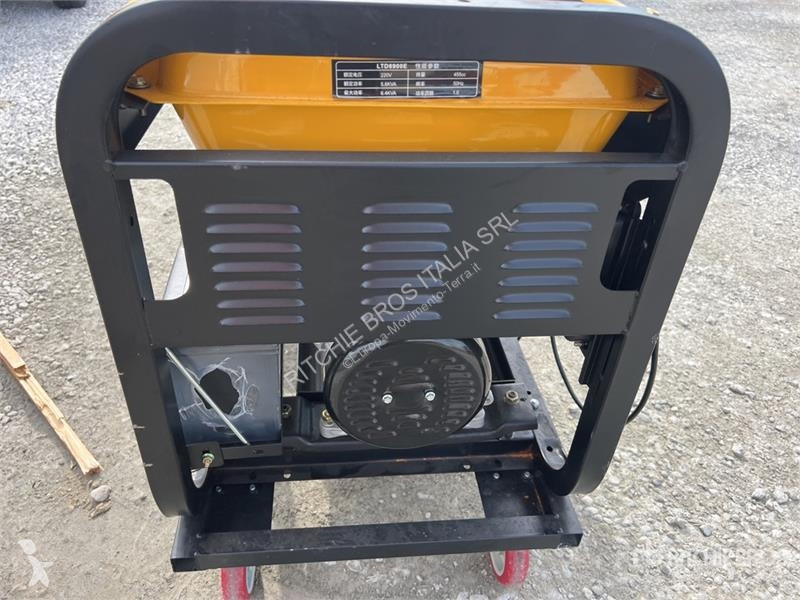 Material de obra  LTD8900E Light Tower (Unused)