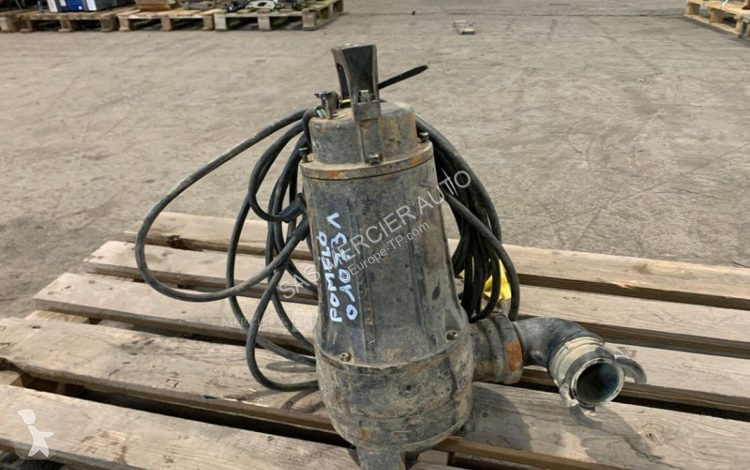 Matériel de chantier  pompe immergee