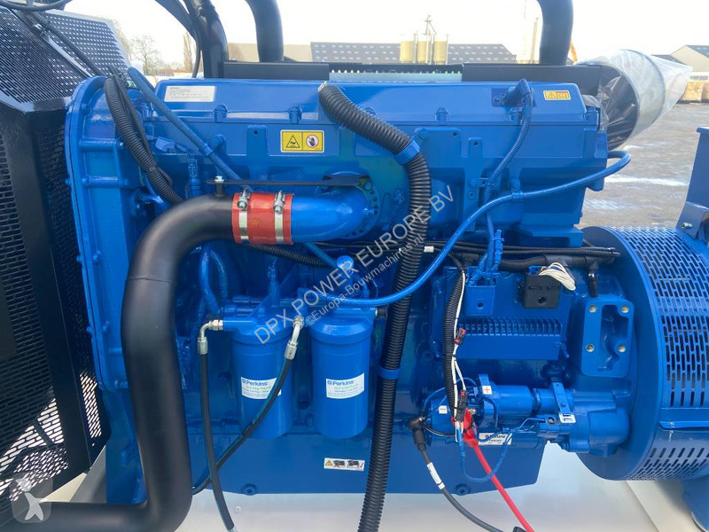 آلة لمواقع البناء FG Wilson P605-3 - 605 kVA...