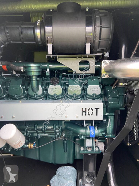 Matériel de chantier Doosan DP222LC - 825 kVA...