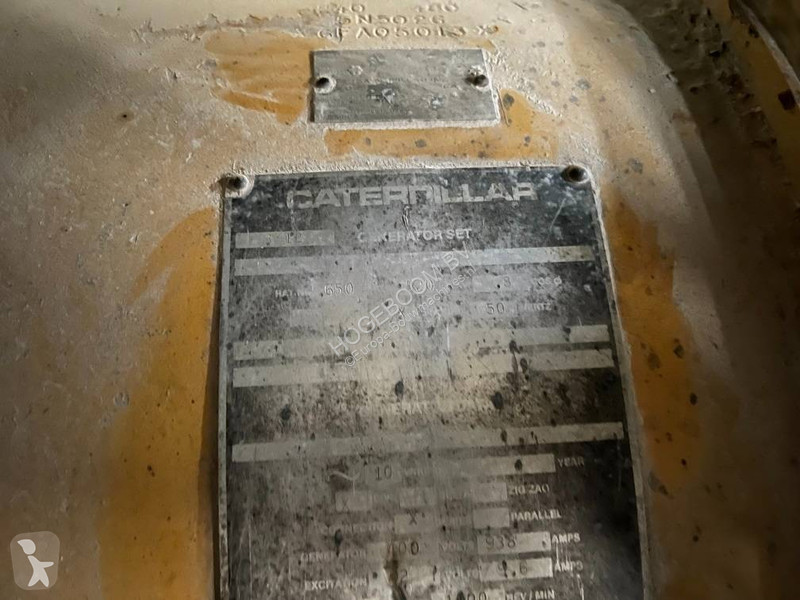 آلة لمواقع البناء Caterpillar C18 650kva generator