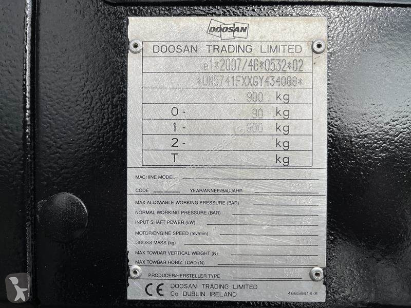 آلة لمواقع البناء Doosan 7 / 41 - N