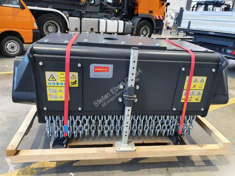 آلة لمواقع البناء  Seppi M. BMS 125 / 13-30t...
