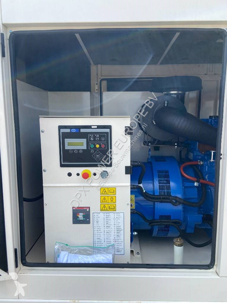 آلة لمواقع البناء FG Wilson P300-5 - 300 kVA...