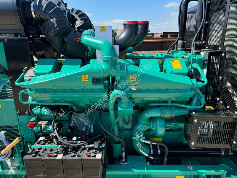 Material de obra Cummins C1100 1100 KVA...