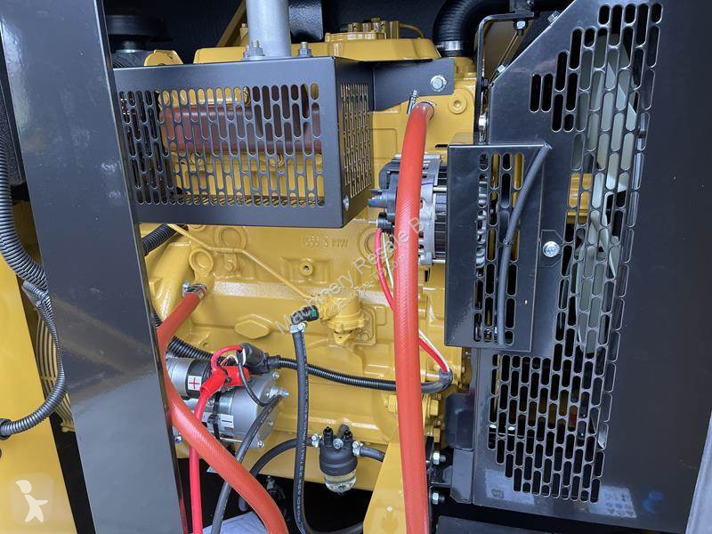 آلة لمواقع البناء Caterpillar DE 33 E 0