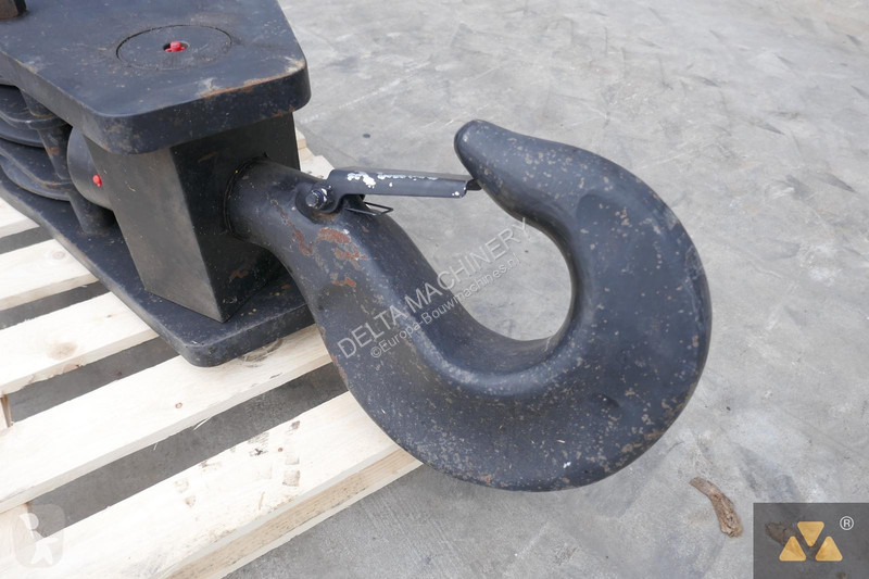 آلة لمواقع البناء  Hookblock 35T