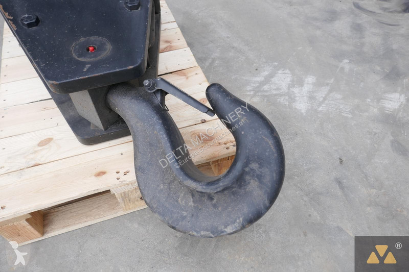 آلة لمواقع البناء  Hookblock 25T