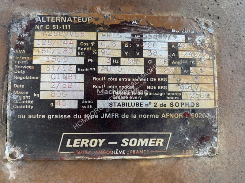 آلة لمواقع البناء Renault Leroy Somer 180 kVA...