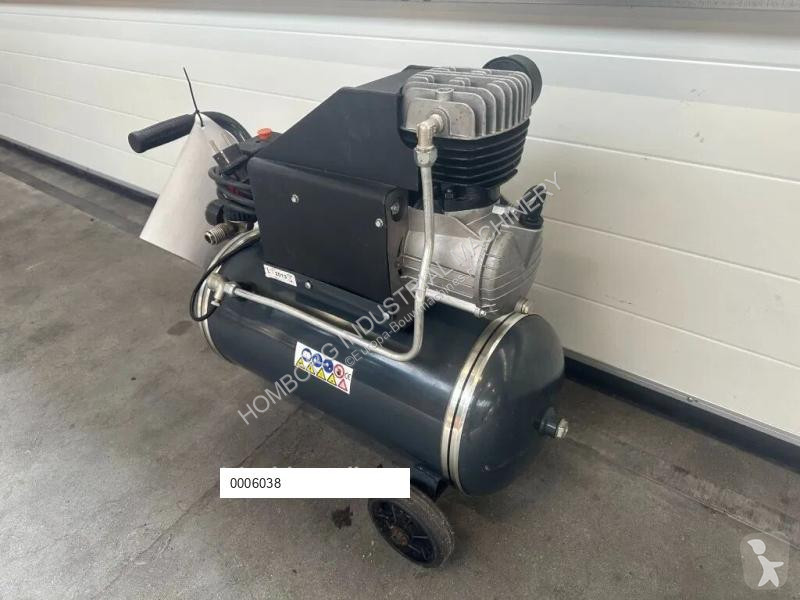 آلة لمواقع البناء  Airmec C25 Oliegesmeerde...