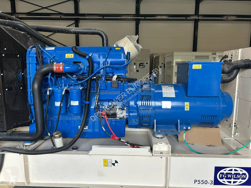 Material de obra FG Wilson P550-3 - 550 kVA...