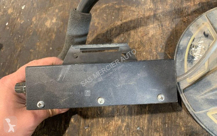 Utilaje de santier  detecteur de metaux sur...