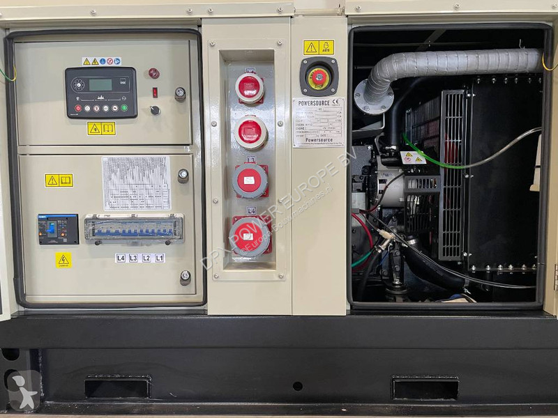 Stavebný stroj Cummins 4BTA3.9-G11 - 88 kVA...