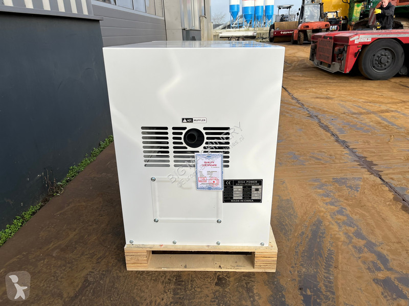 Stavebný stroj  PLD12000SE 10 kVA silent generator