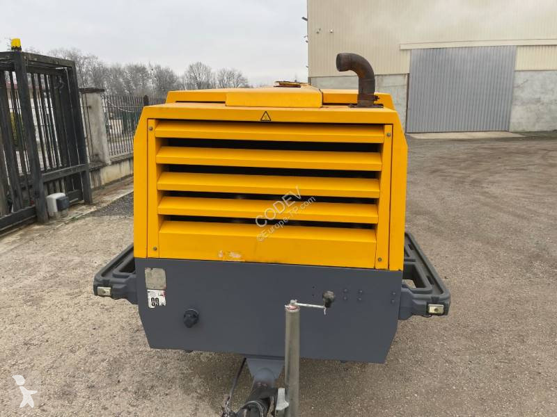 Stavebný stroj Atlas Copco XAVS186 ST4
