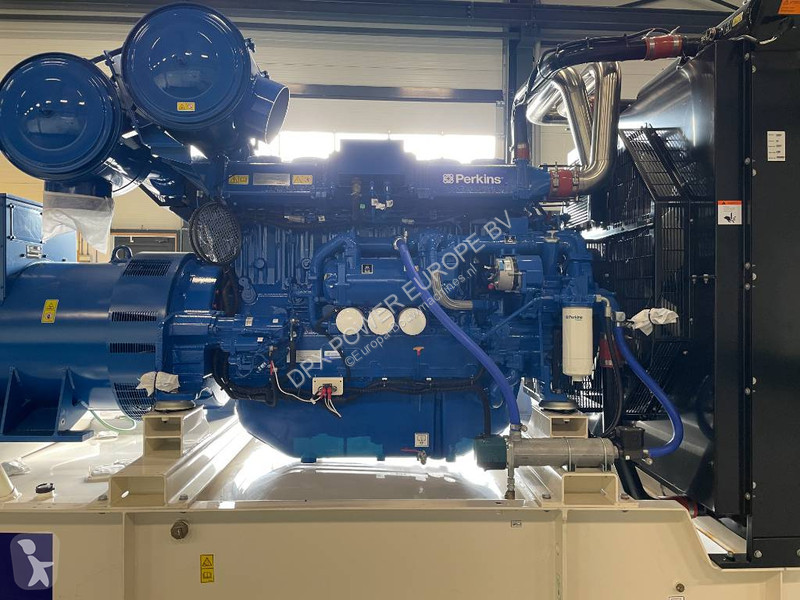 Stavebný stroj FG Wilson P900-1 - 900 kVA -...
