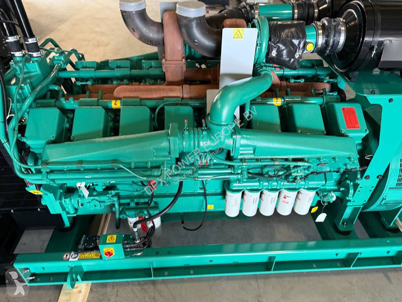Stavebný stroj Cummins C1760D5 - 1760 kVA...
