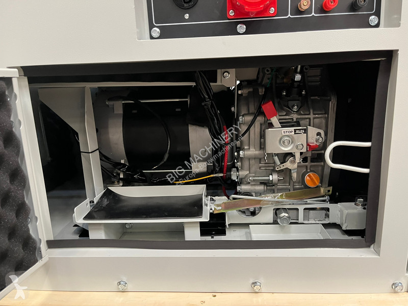 Stavebný stroj  PLD12000SE 10 kVA silent generator