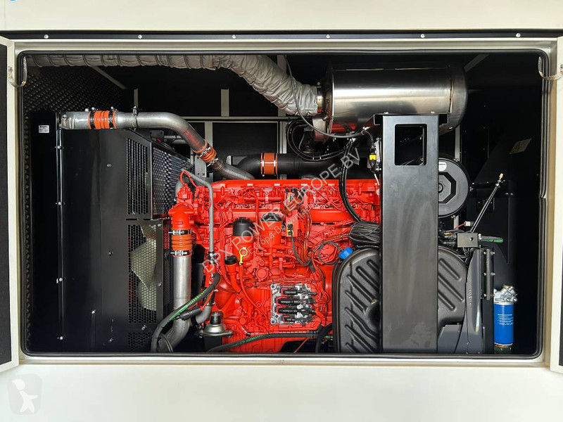 Stavebný stroj Scania DC13 072A - 550 kVA Stage...