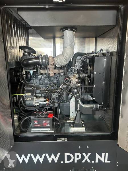 Stavebný stroj Iveco NEF45SM1A - 66 kVA Genset...