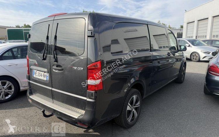 Stavebný stroj Mercedes