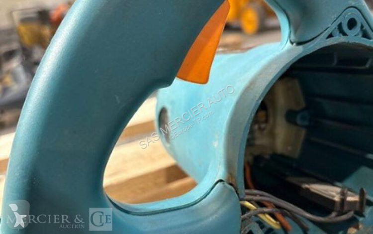 Будівельне обладнання Makita scie circulaire