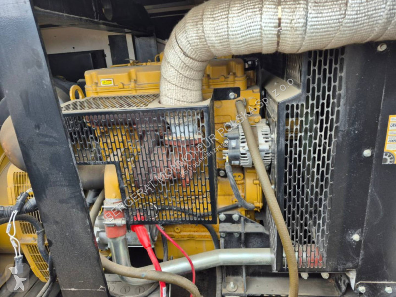 Vägbyggmaterial Caterpillar DE110E3