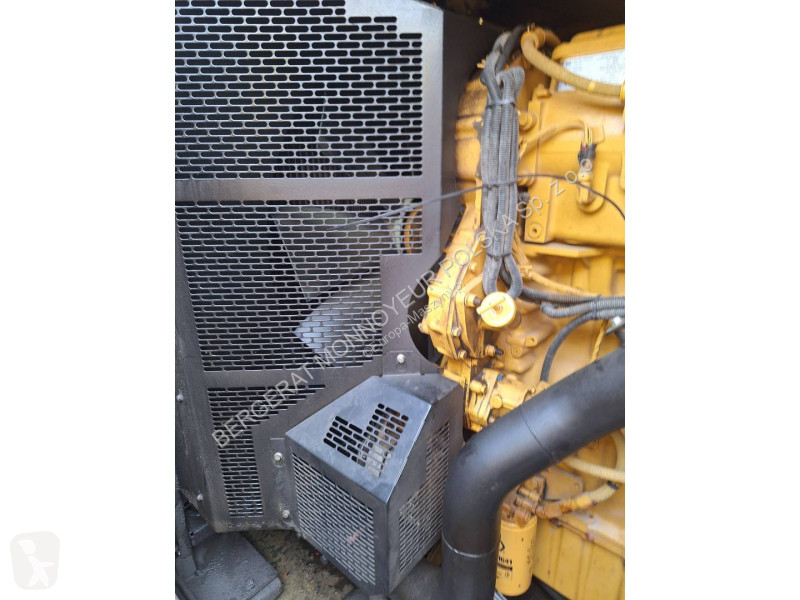 Vägbyggmaterial Caterpillar DE550E3