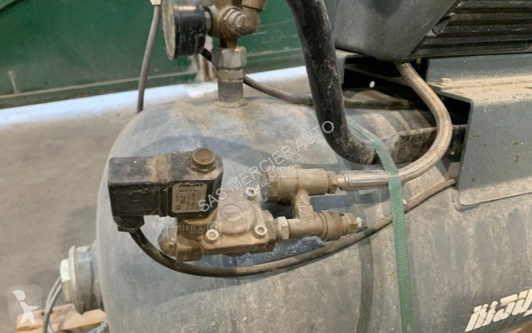 Matériel de chantier Mauguière compresseur d'air
