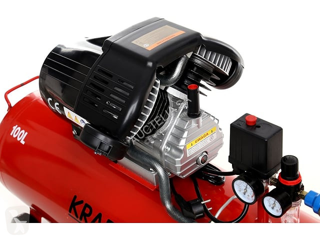 آلة لمواقع البناء
