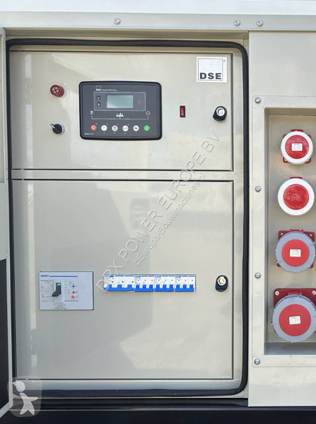 Materiaal voor de bouw Iveco NEF45TM3 - 132 kVA...