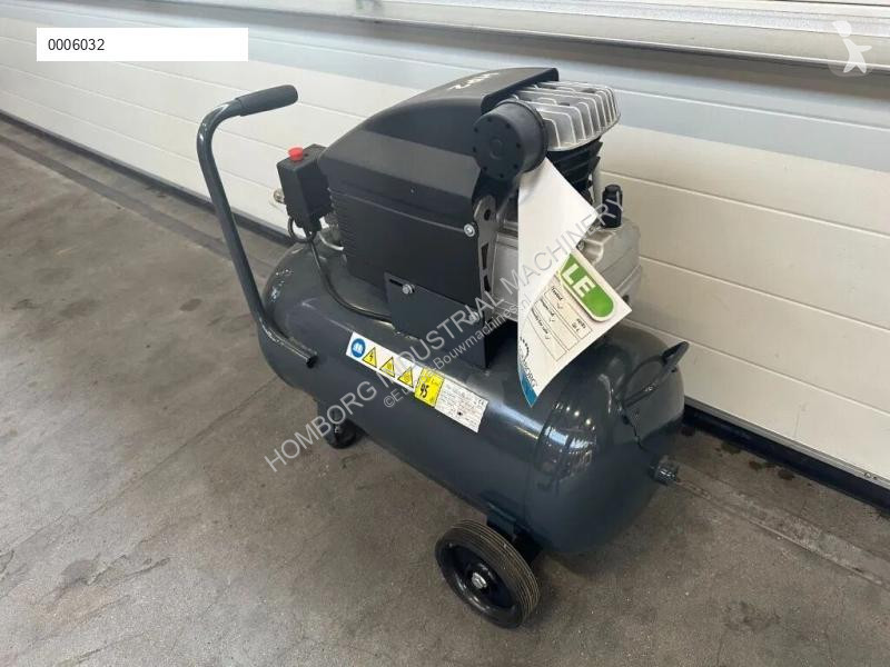 آلة لمواقع البناء  Airmec 2 PK 170 L / min 8...