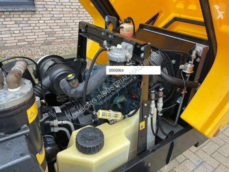Material de obra Kaeser M27 Kubota 2,7 m3 / min...