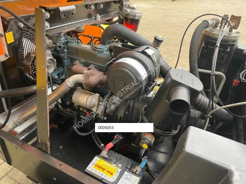 Material de obra Kaeser M27 Kubota 2,7 m3 / min...