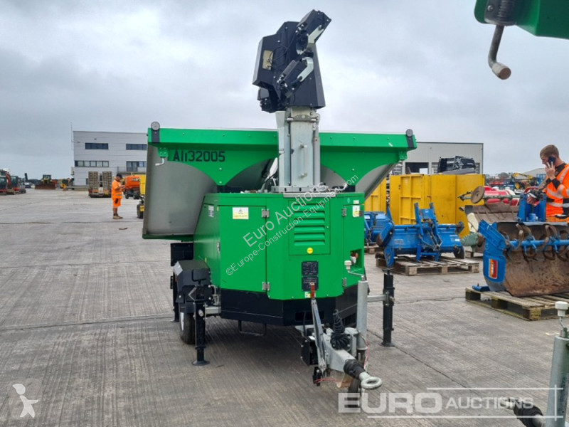 Materiaal voor de bouw  X SOLAR