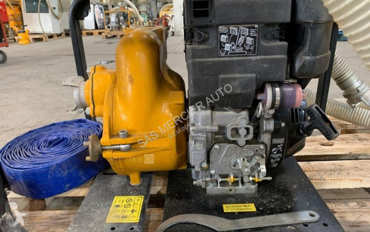 Materiaal voor de bouw  pompe de surface diesel