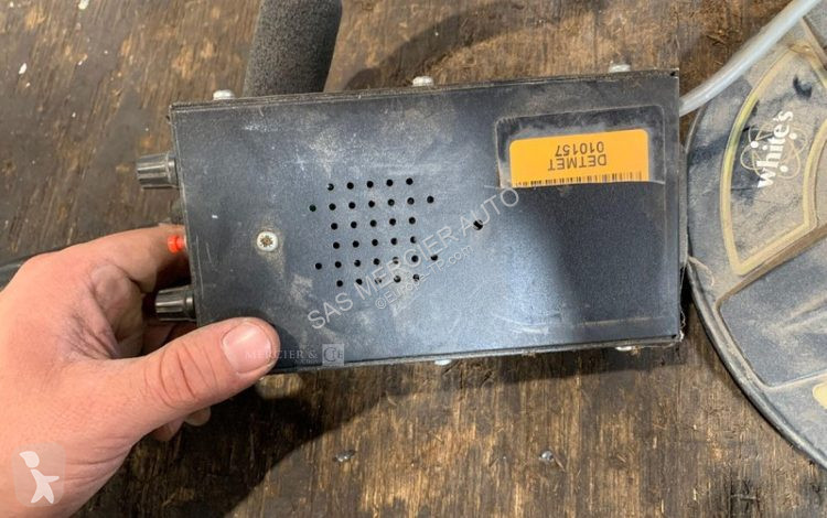 Utilaje de santier  detecteur de metaux sur...
