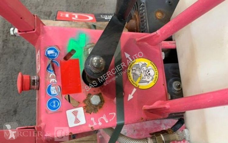Utilaje de santier  scie de sols essence -...