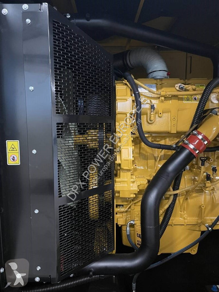 Stavebný stroj Caterpillar DE715GC - 715 kVA...