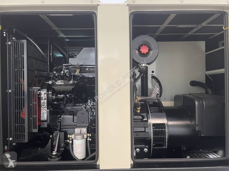 Stavebný stroj Cummins 4BTA3.9-G2 - 55 kVA...