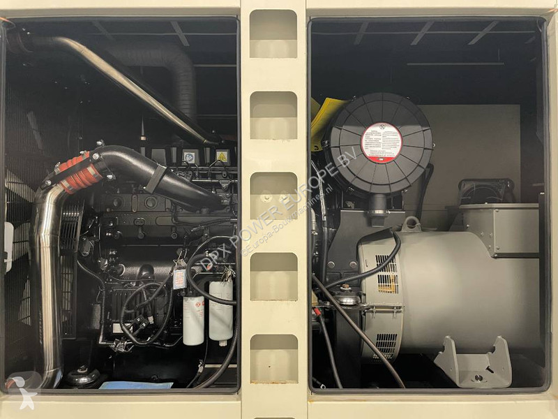 Stavebný stroj Cummins QSZ13-G10 - 600 kVA...