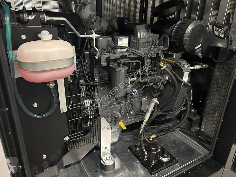 Stavebný stroj Iveco NEF45SM1A - 66 kVA Genset...